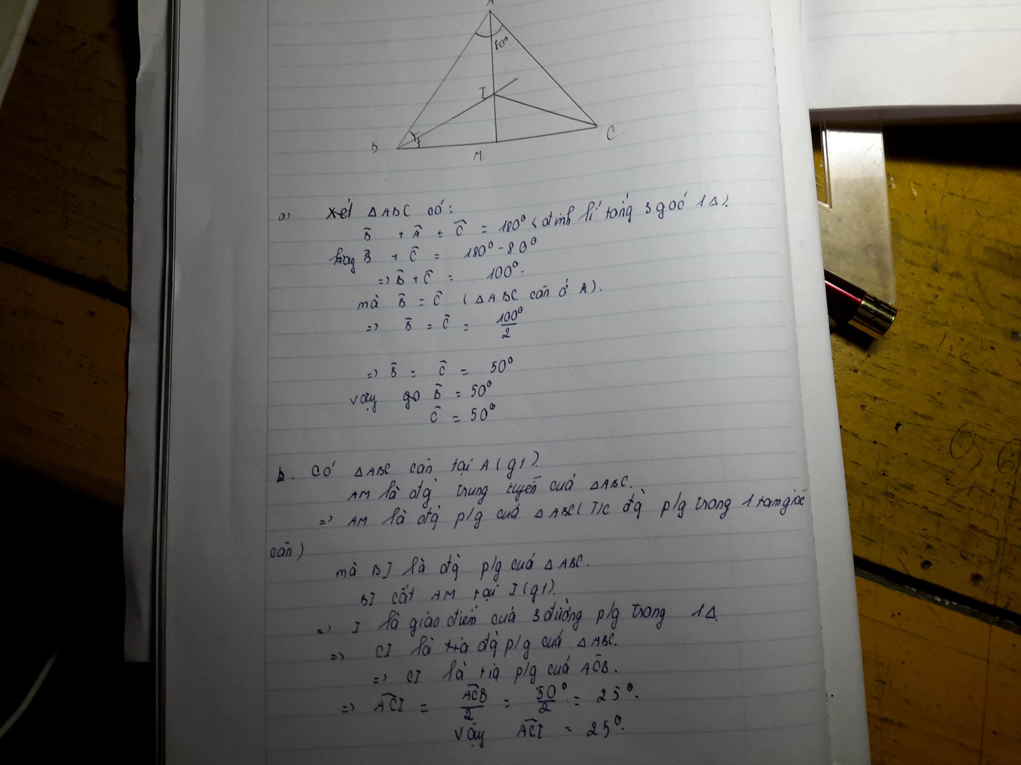 Cho tam giác ABC cân ở A có góc A =80 độ và trung tuyến AM 1) Tính số đo góc B và C 2) Tia...